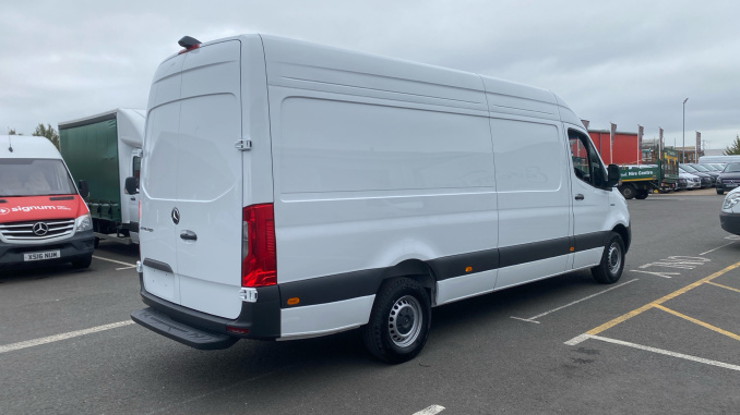 Mercedes-Benz Sprinter E314 L3 Electric Rwd 100kW 81kWh Pro Van Auto - Image 8